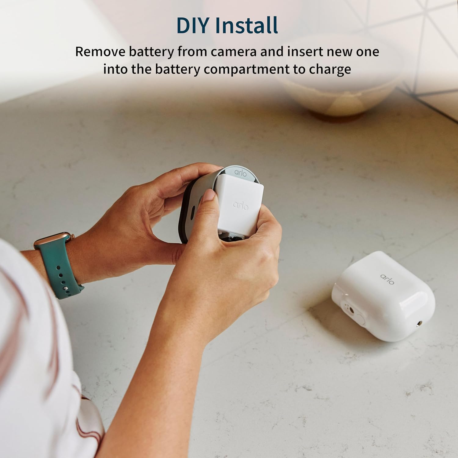 Thumbnail 3 de Arlo Batteria Ricaricabile Bianca – Accessorio originale compatibile con Arlo Pro e Ultra