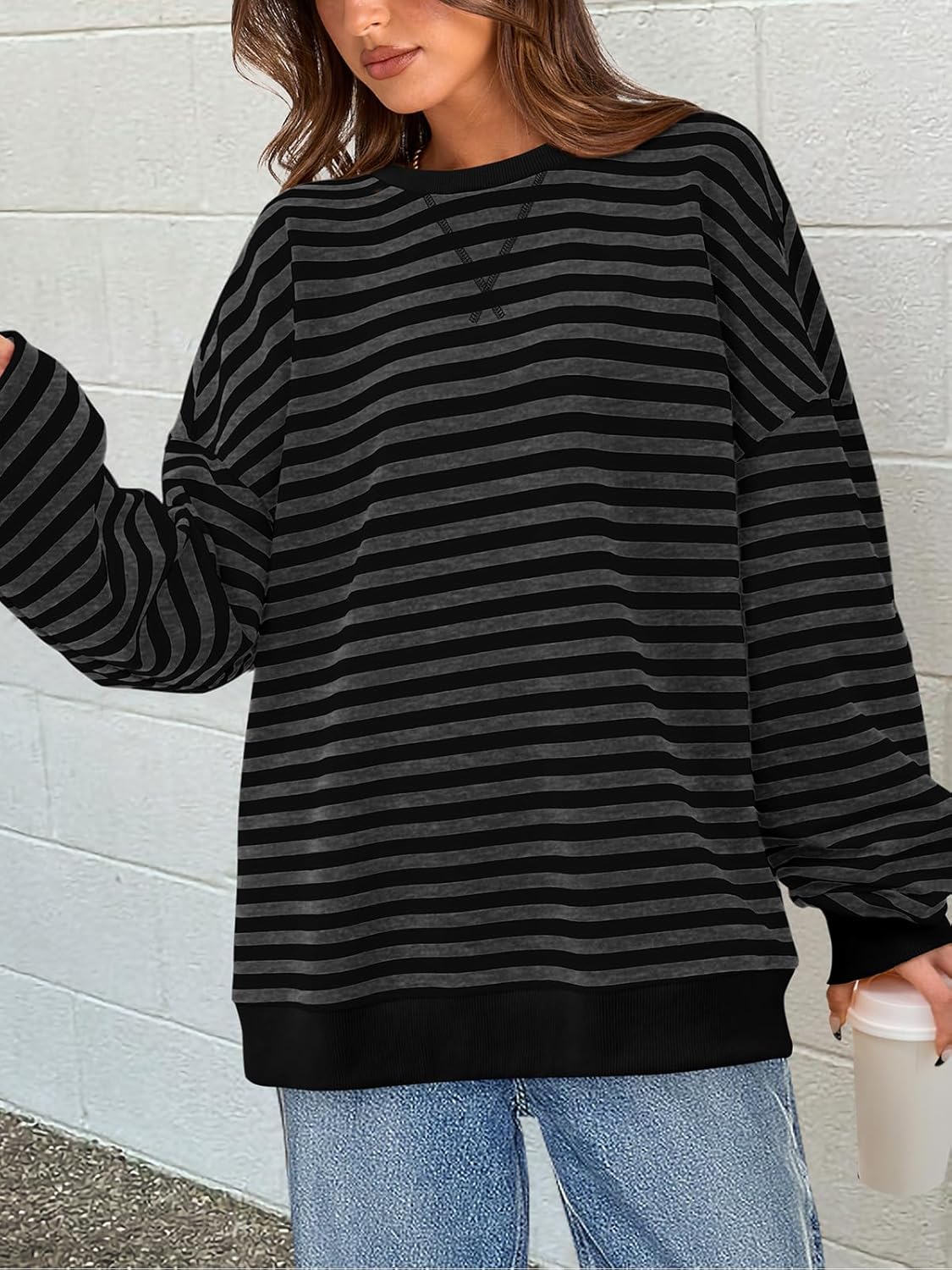 Thumbnail 1 de PRETTYGARDEN Women's Striped Oversized Sweatshirt with Color Block Crew Neck