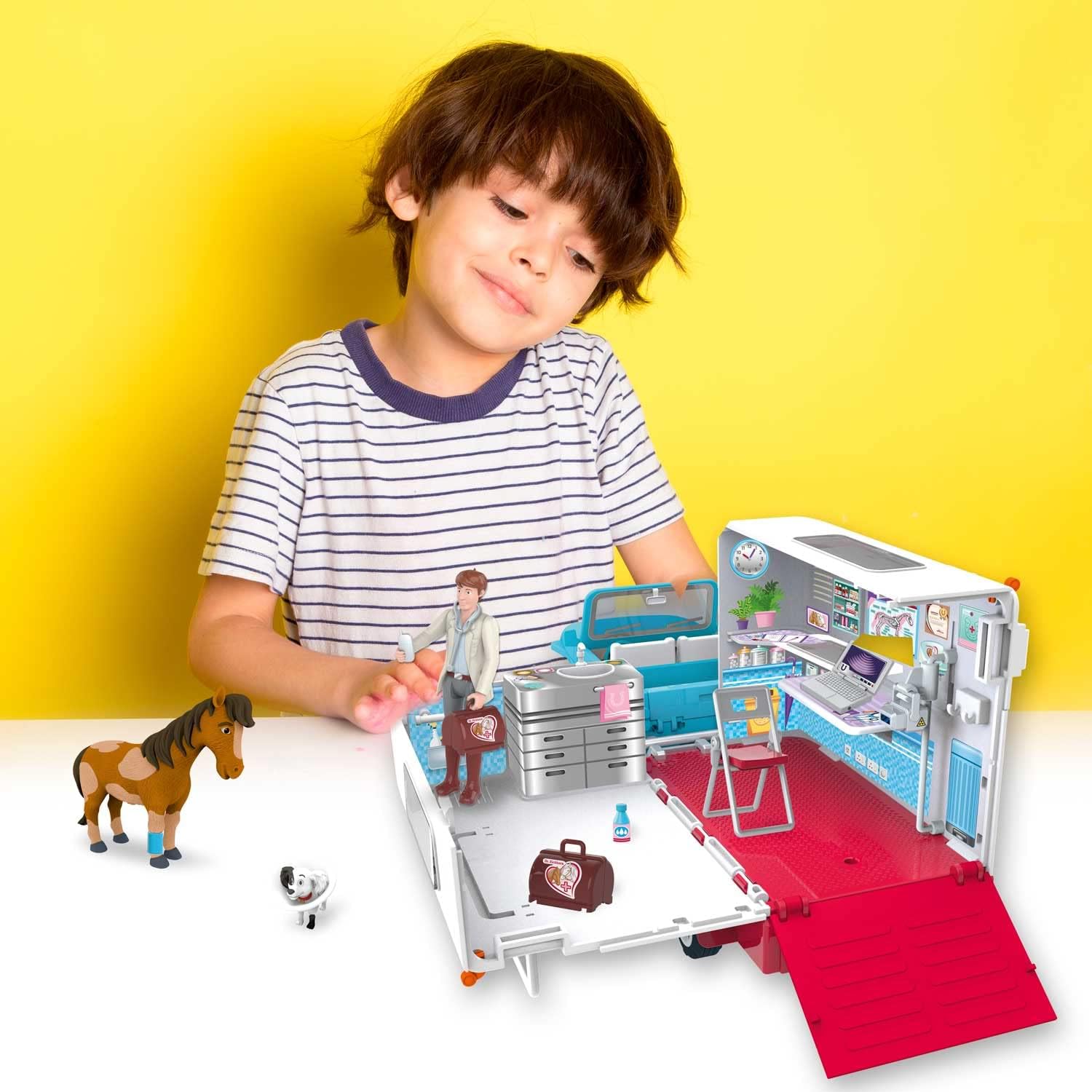 Thumbnail 5 de Kit de jeu mobile vétérinaire Bibi & Tina – Station vétérinaire CRAZE (à partir de 3 ans)