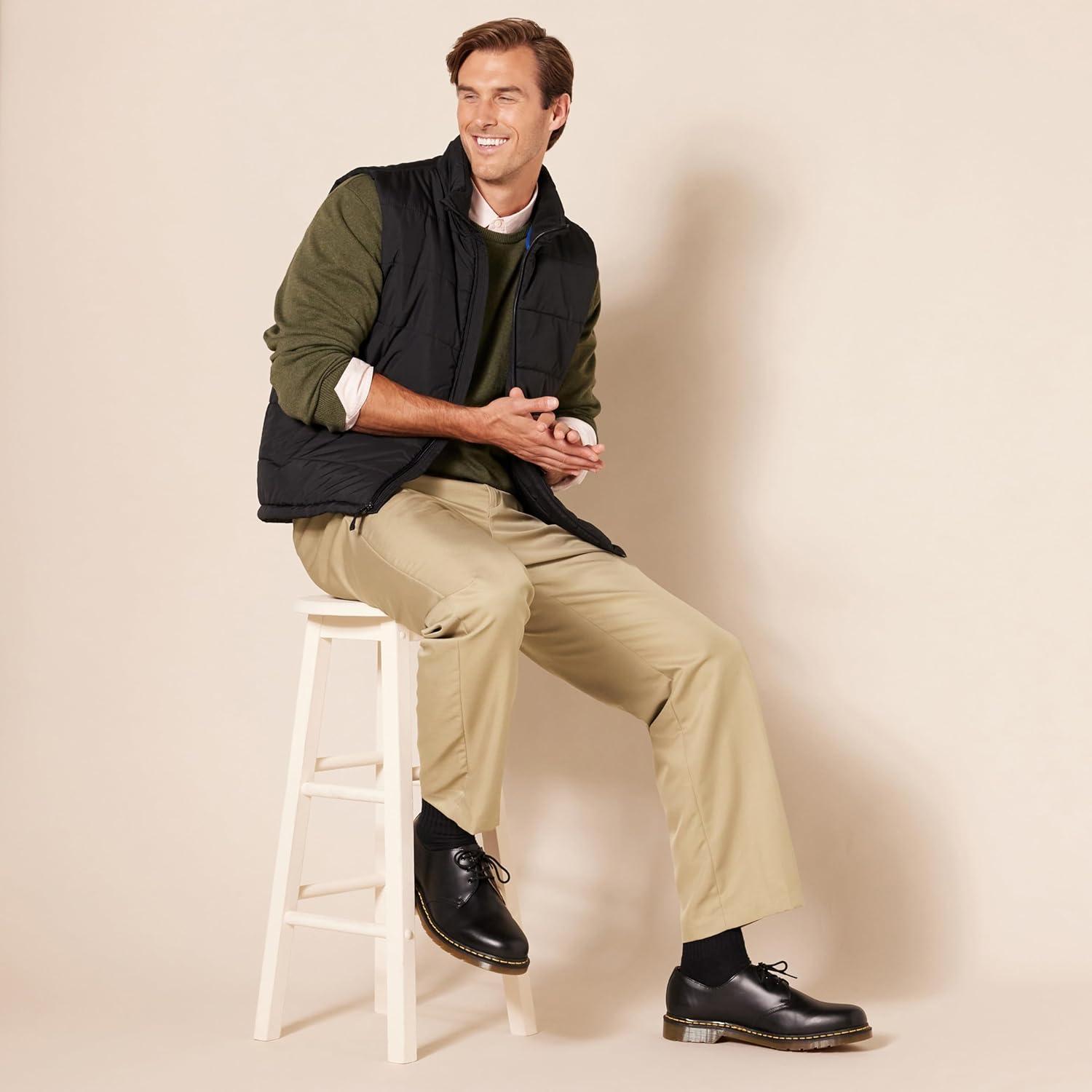 Thumbnail 6 de Amazon Essentials Men's Classic Fit Expandable-Waist Flat-Front Dress Trousers