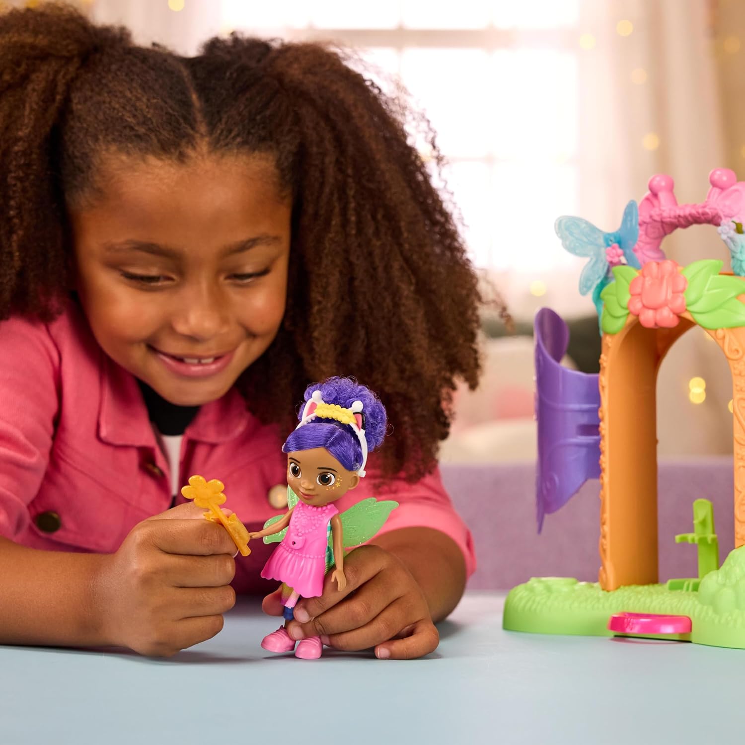 Thumbnail 6 de Gabby et la Maison Magique Gabby Dollhouse – Playset Transformation avec poupée articulée Fairylandia (15 cm) et 6 accessoires