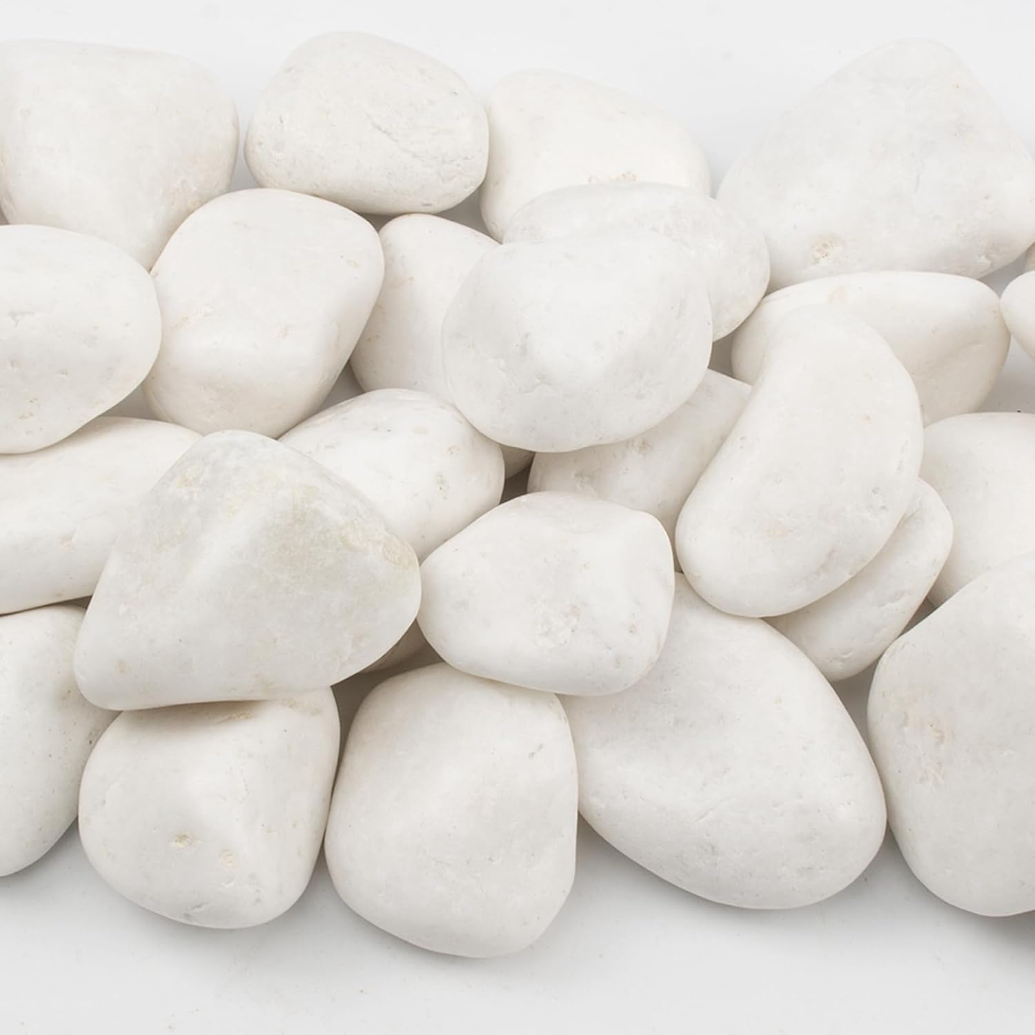Detalle 1 de LOOIOOJ GM-JP-46 White River Rocks, 10 lb, Polished 2–3 Inch Pebbles