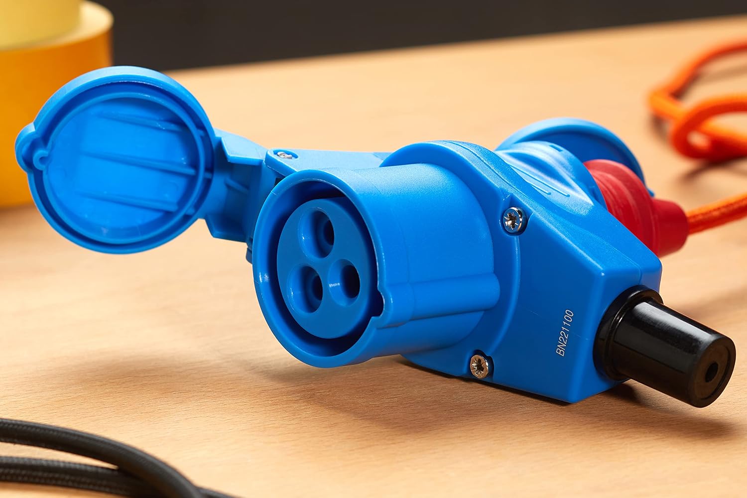 Detalle 2 de as - Schwabe CEE Winkelkupplung Camping Kupplung 230 V, 16 A, 3-polig, IP44, schutzkontaktsteckdose, blau (60474)