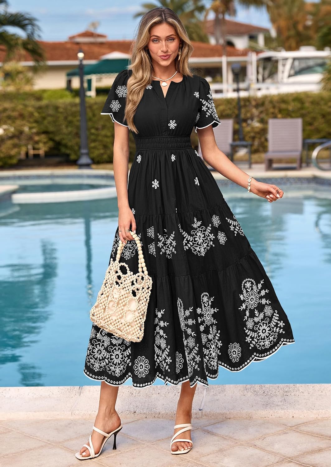 Detalle de PRETTYGARDEN Summer Boho Maxi Dress for Women (2026) with Floral Print, V-Neck, Pockets