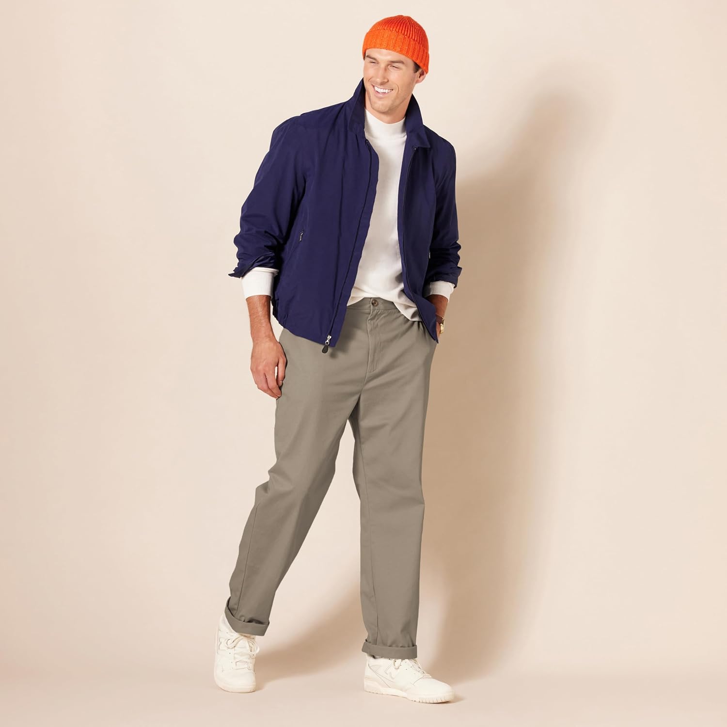 Thumbnail 6 de Amazon Essentials Pantaloni Chino Casual Uomo senza pince, anti-piega, vestibilità classica (taglie forti)