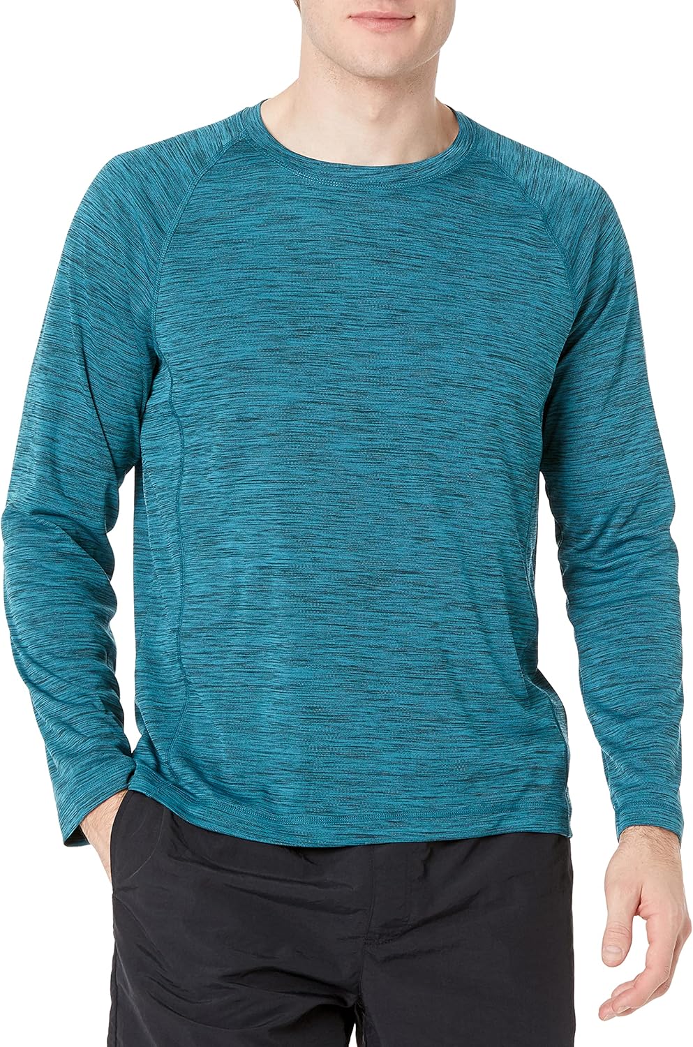 Thumbnail 5 de Amazon Essentials Herren Langärmeliges, schnell trocknendes Bade-T-Shirt (UPF 50)