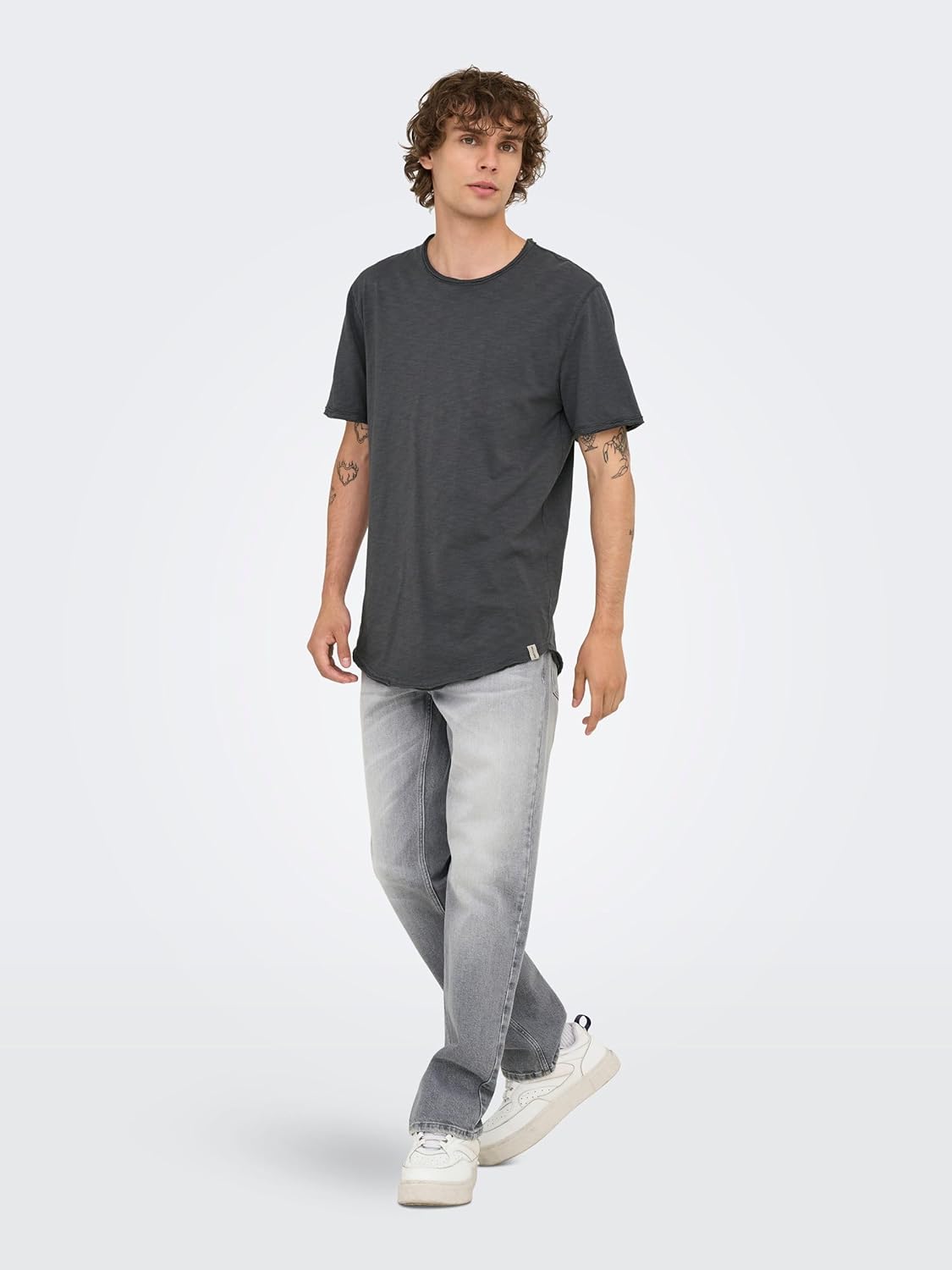 Thumbnail 4 de Only & Sons ONSBENNE T-Shirt – lang geschnitten, 100% Baumwolle