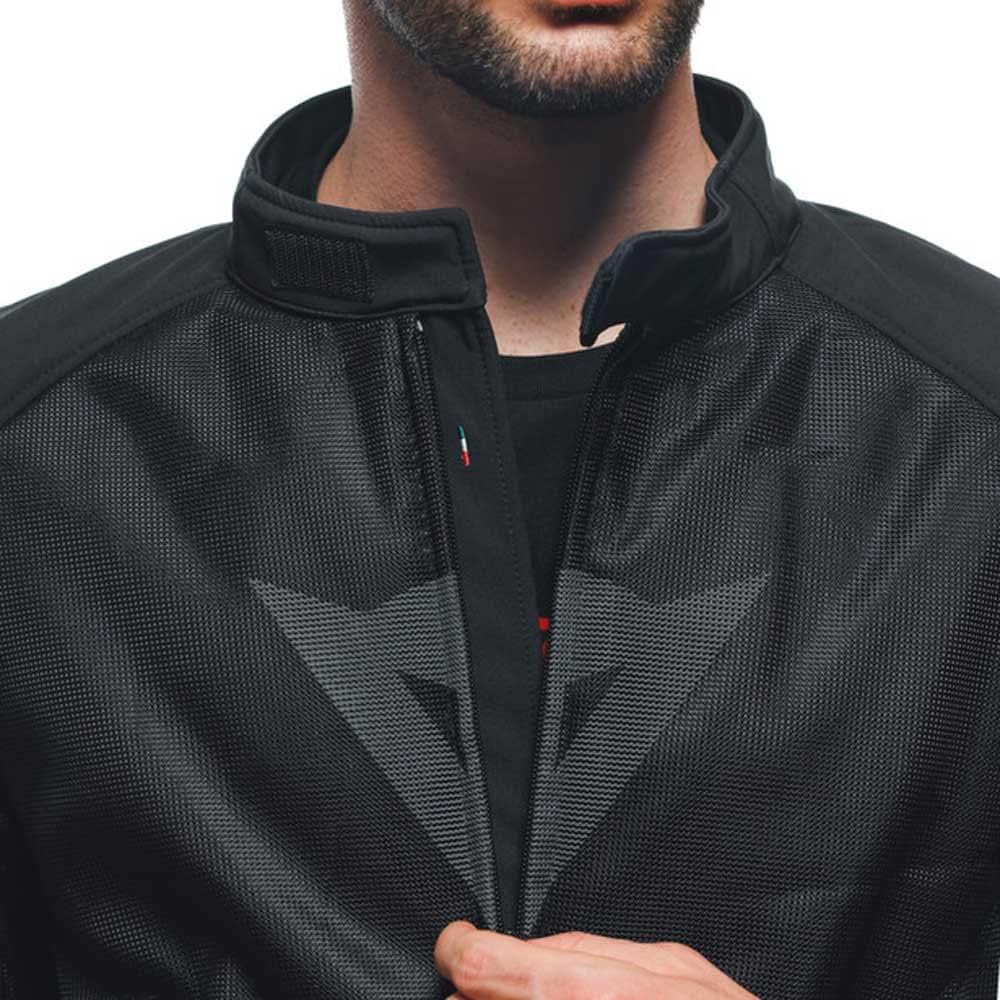 Detalle 2 de DAINESE Ignite Air Tex Jacket Uomo: giacca moto estiva con protezioni Pro-Armor e mesh ventilation