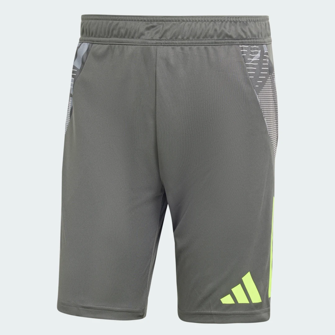 Detalle de Pantalón corto de entrenamiento Tiro 24 Competition de Adidas: guía de compra