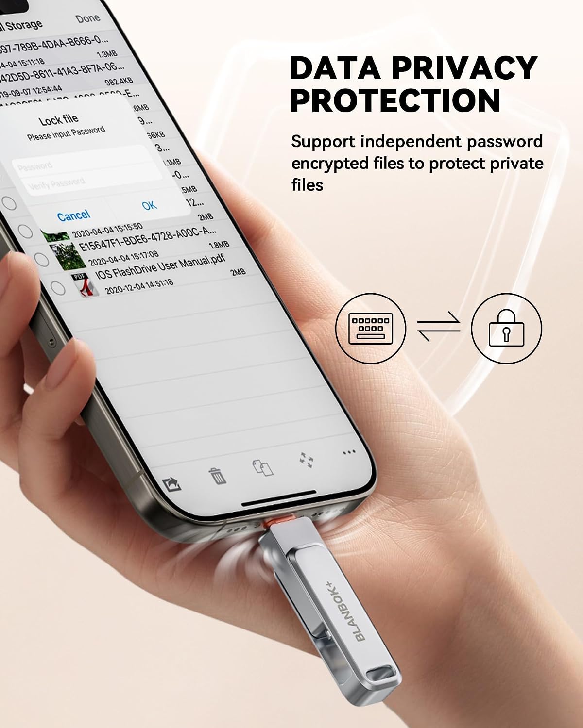 Detalle 2 de BLANBOK+ BLA2431 256GB MFi Photo Stick with Lightning, USB-C and USB