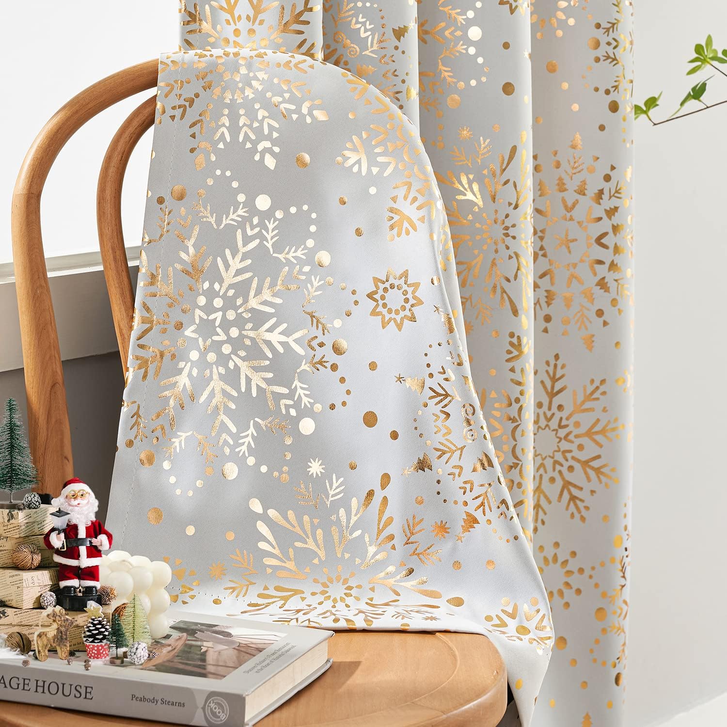 Thumbnail 4 de White Gold blackout curtains with medallion snowflake print – 90 inch triple-weave thermal set (1 pair, grommet)