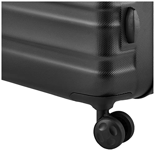 Detalle 2 de Amazon Basics Maleta Rígida Mediana Extensible (68 × 45,1 × 28,6 cm) con 4 Ruedas – Negro