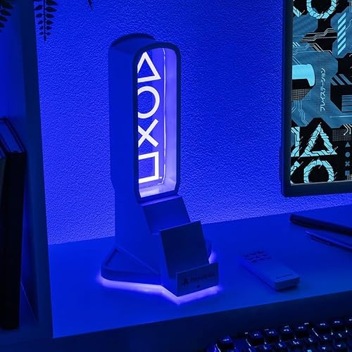 Detalle de Paladone PlayStation 3-in-1-Kopfhörerständer und Tech-Ladestation mit Controller-Halterung, RGB-Lichtpanel und 2 USB-C-Anschlüssen – offiziell lizenziert