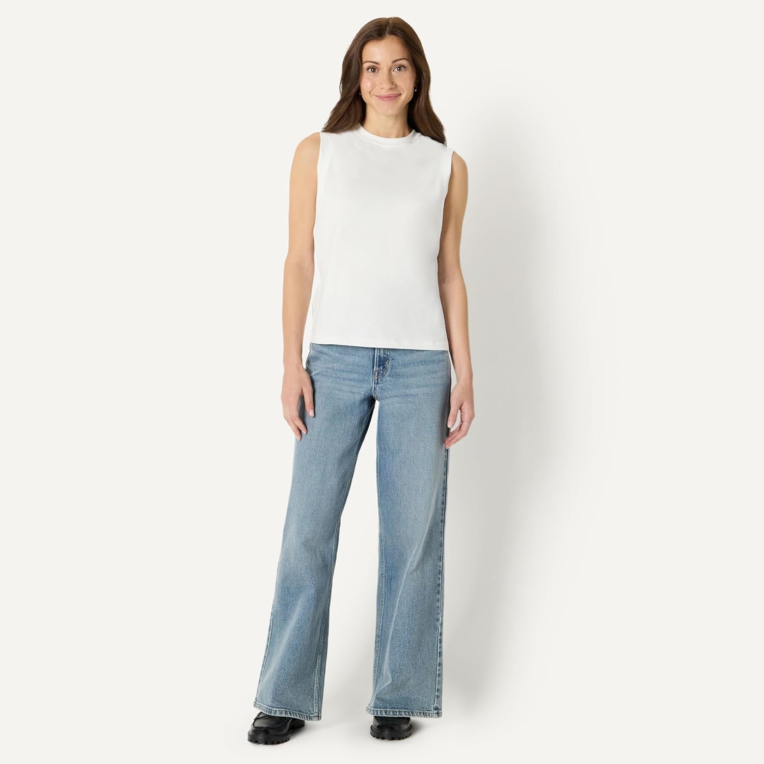 Thumbnail 4 de Amazon Essentials Women’s Relaxed-Fit Cotton Muscle Tee