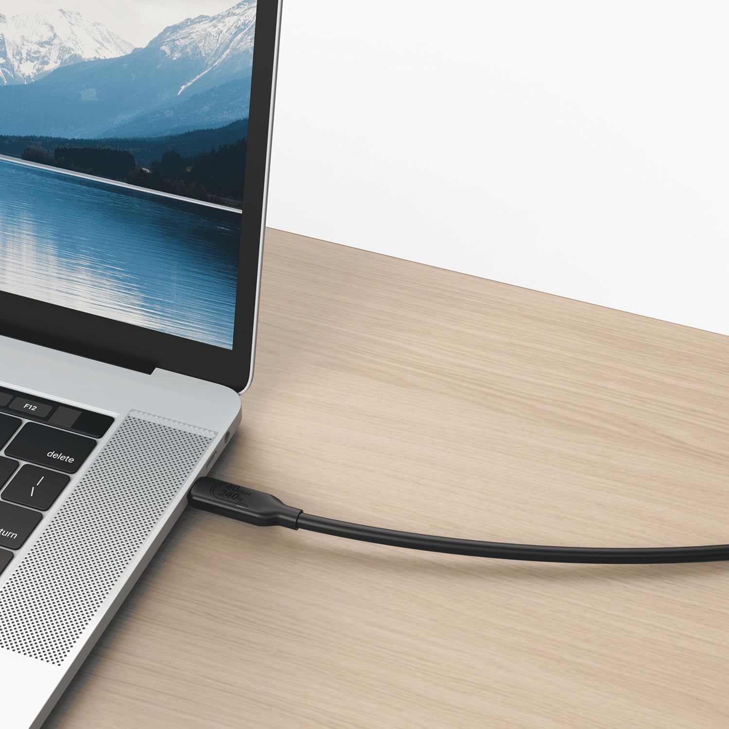 Thumbnail 6 de Amazon Basics USB-C to USB-C 4 Cable 3.3 ft — 240W 🔌