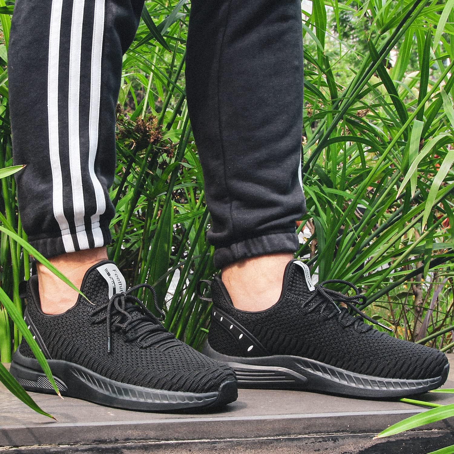 Detalle 2 de Feethit Blade slip on walking shoes