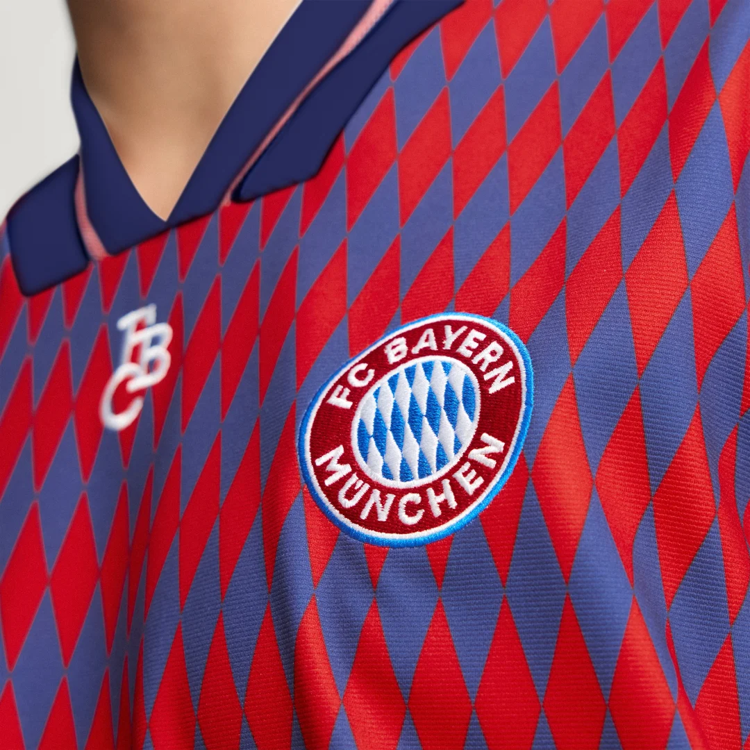 Detalle de Camiseta FC Bayern LFSTLR de Adidas — Rojo