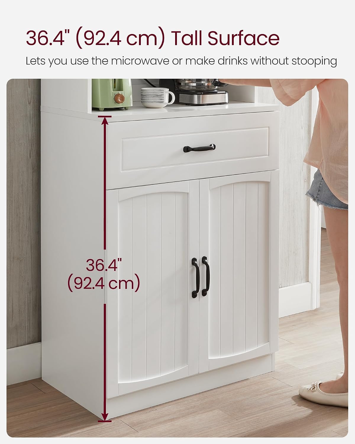 Detalle de VASAGLE LSC361W21 Tall Kitchen Cabinet with Glass Doors and Adjustable Shelves