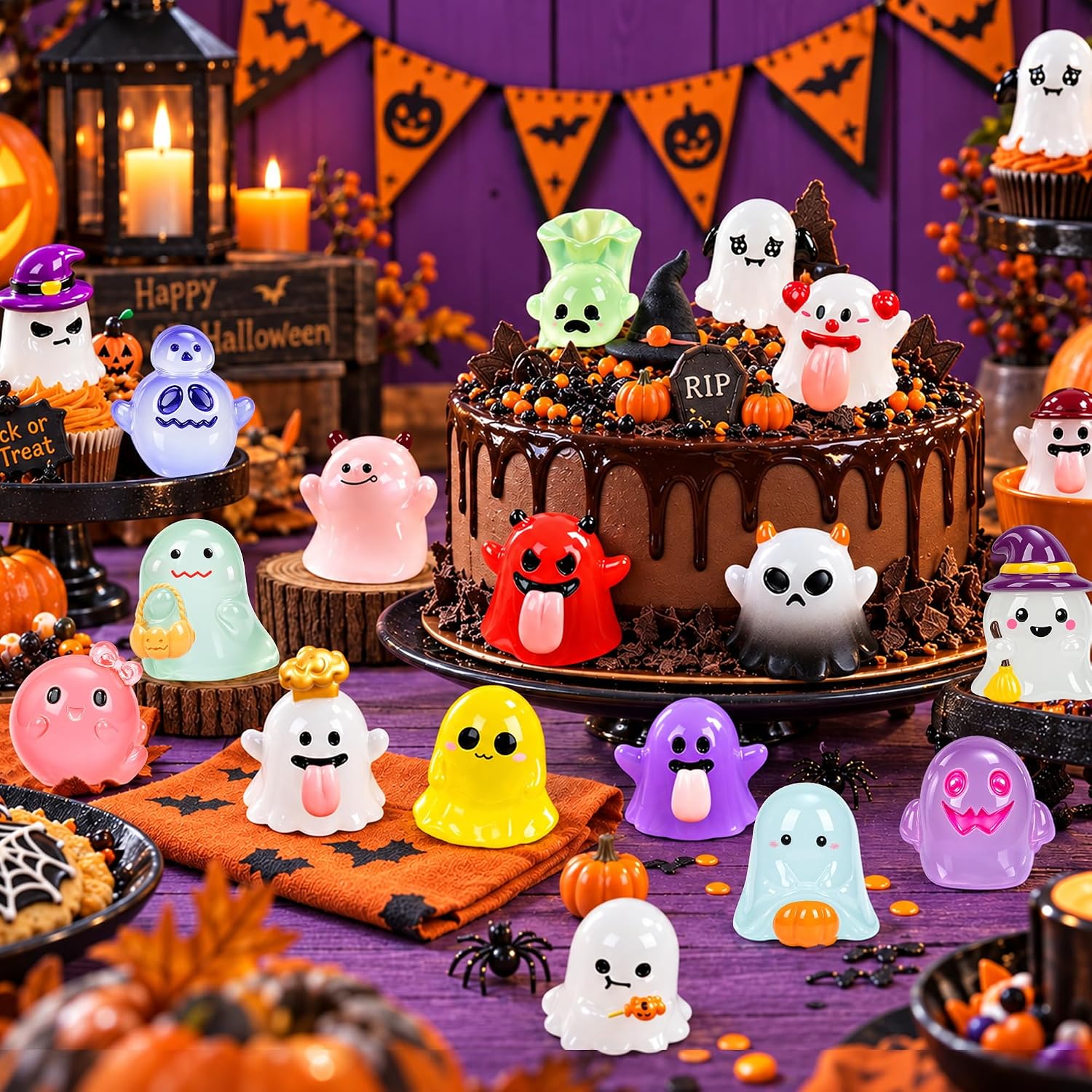 Thumbnail 1 de QAUYETM Halloween Mini Ghost Figurines, 44-Style Glow-in-the-Dark Resin Set