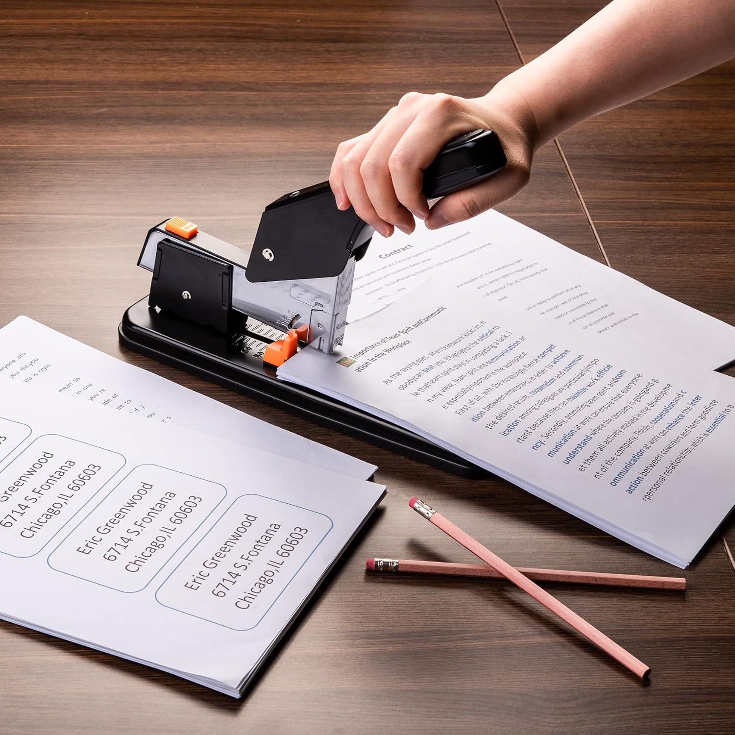 Thumbnail 6 de Amazon Basics Heavy-Duty Stapler 210 sheets 📎