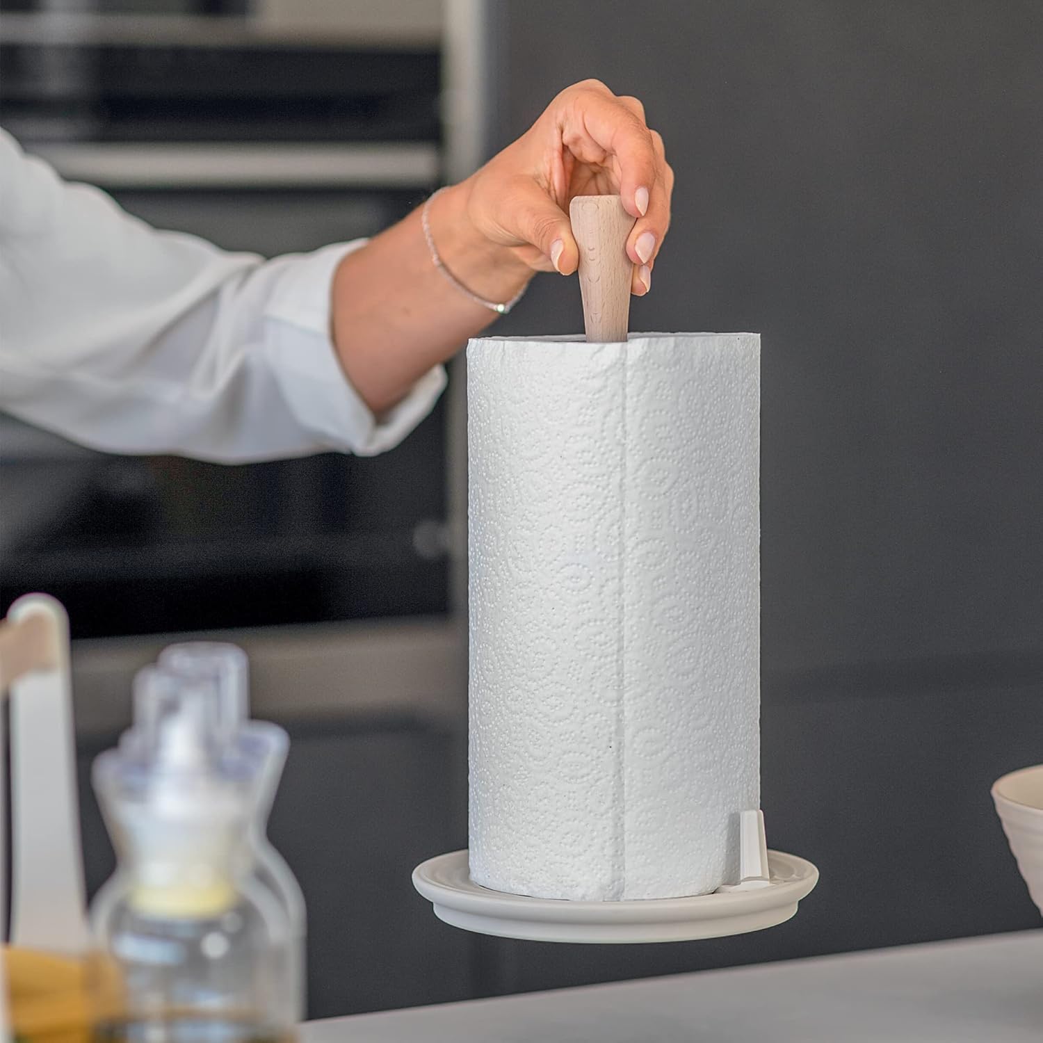 Detalle 2 de Guzzini Roll&Tear Portarrollos Blanco Madera 🧻