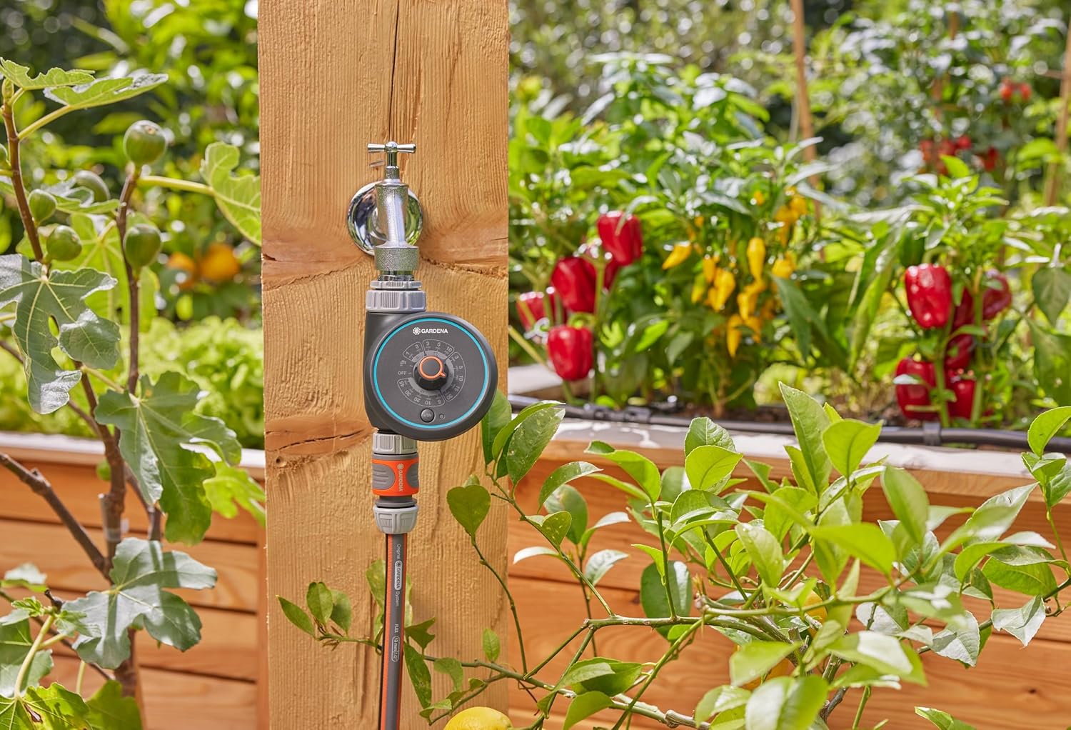 Thumbnail 2 de GARDENA Water Control Easy irrigation timer for reliable, corrosion-resistant garden watering