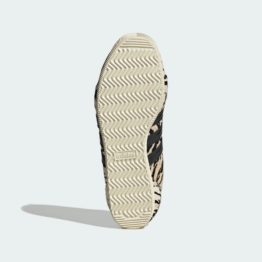 Detalle de ZAPATILLA JAPAN de Adidas – color blanco