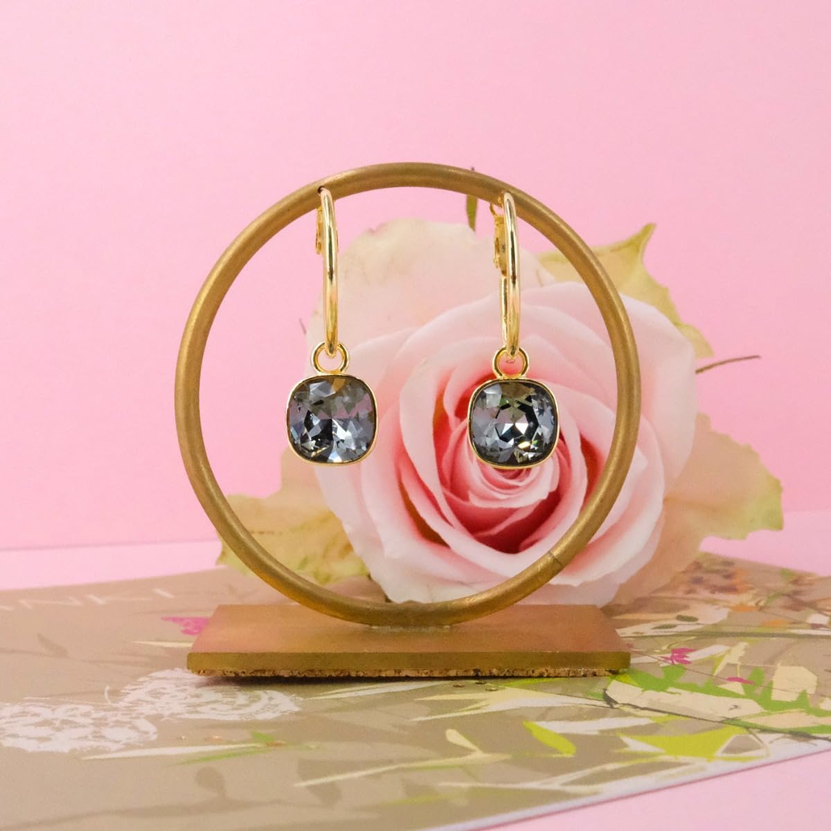 Detalle de Gold Creolen Charm Anhänger Mit Markenkristallen – 925 Sterling Silber, 24 kt Goldauflage