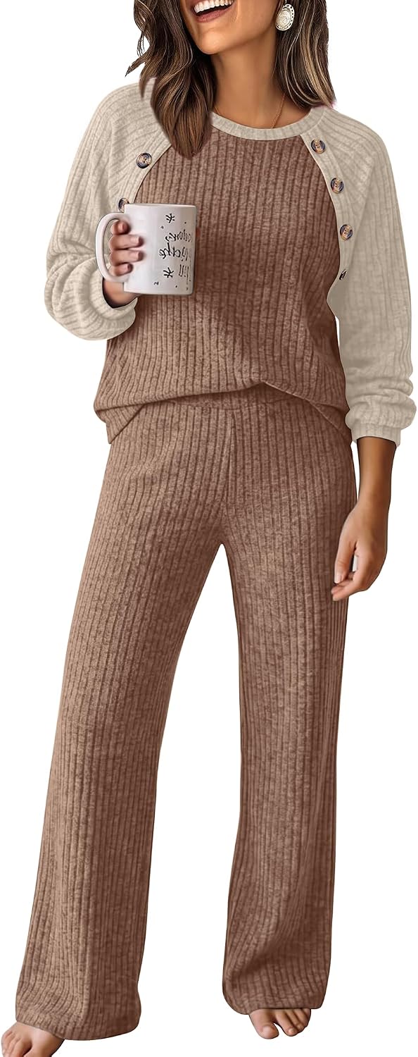 Detalle de WIHOLL Women's Ribbed Knit Lounge Set with Button-Shoulder Sweater