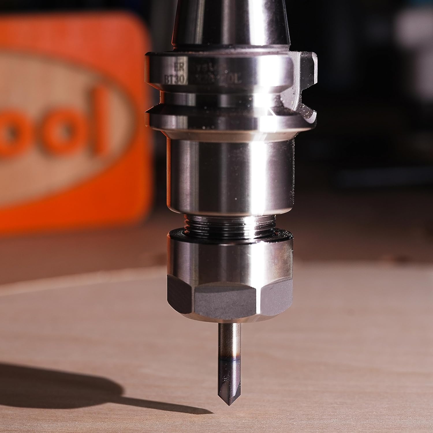 Detalle 2 de SpeTool ECP3F-D6.0-R60 V-spårsfräs med 3 skär, 60° och TiAlN