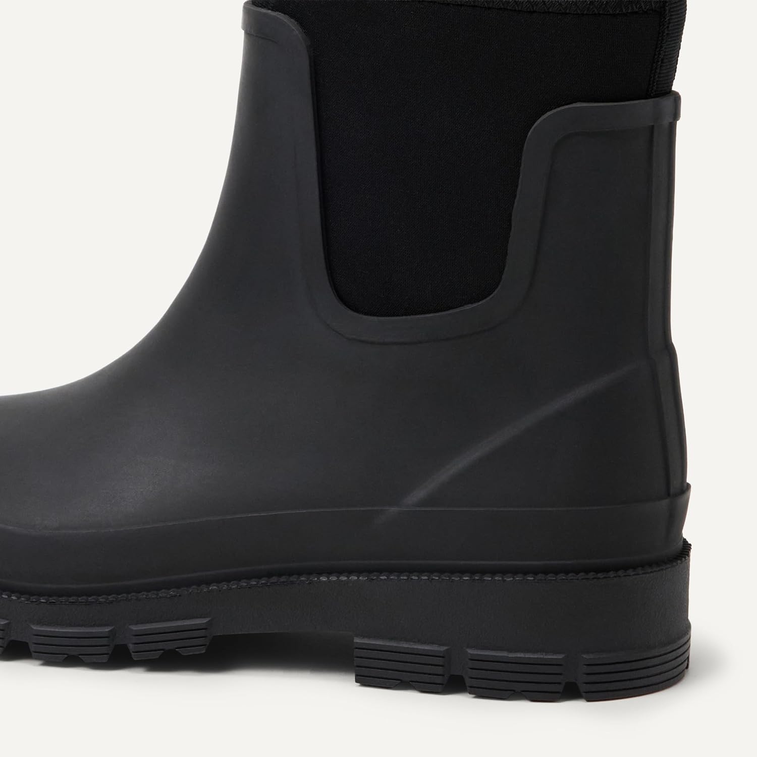Detalle de Amazon Essentials Damen Wasserdichte Chelsea-Stiefelette – Regenstiefel mit elastischen Einsätzen