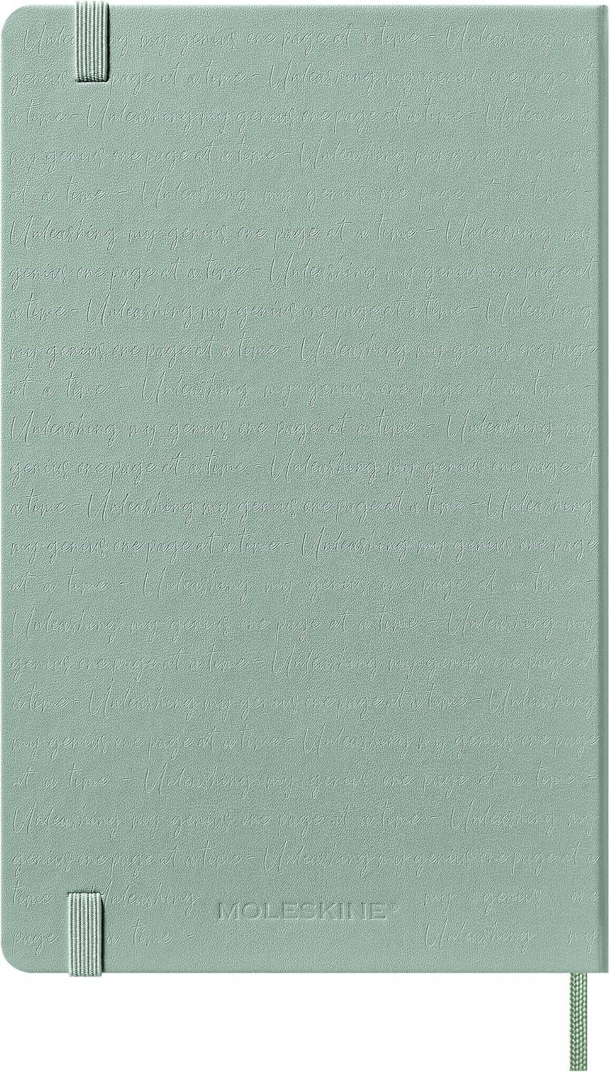 Detalle de Moleskine DHK812WN3Y27 weekplanner 2027, harde kaft, saliegroen, 13 x 21 cm