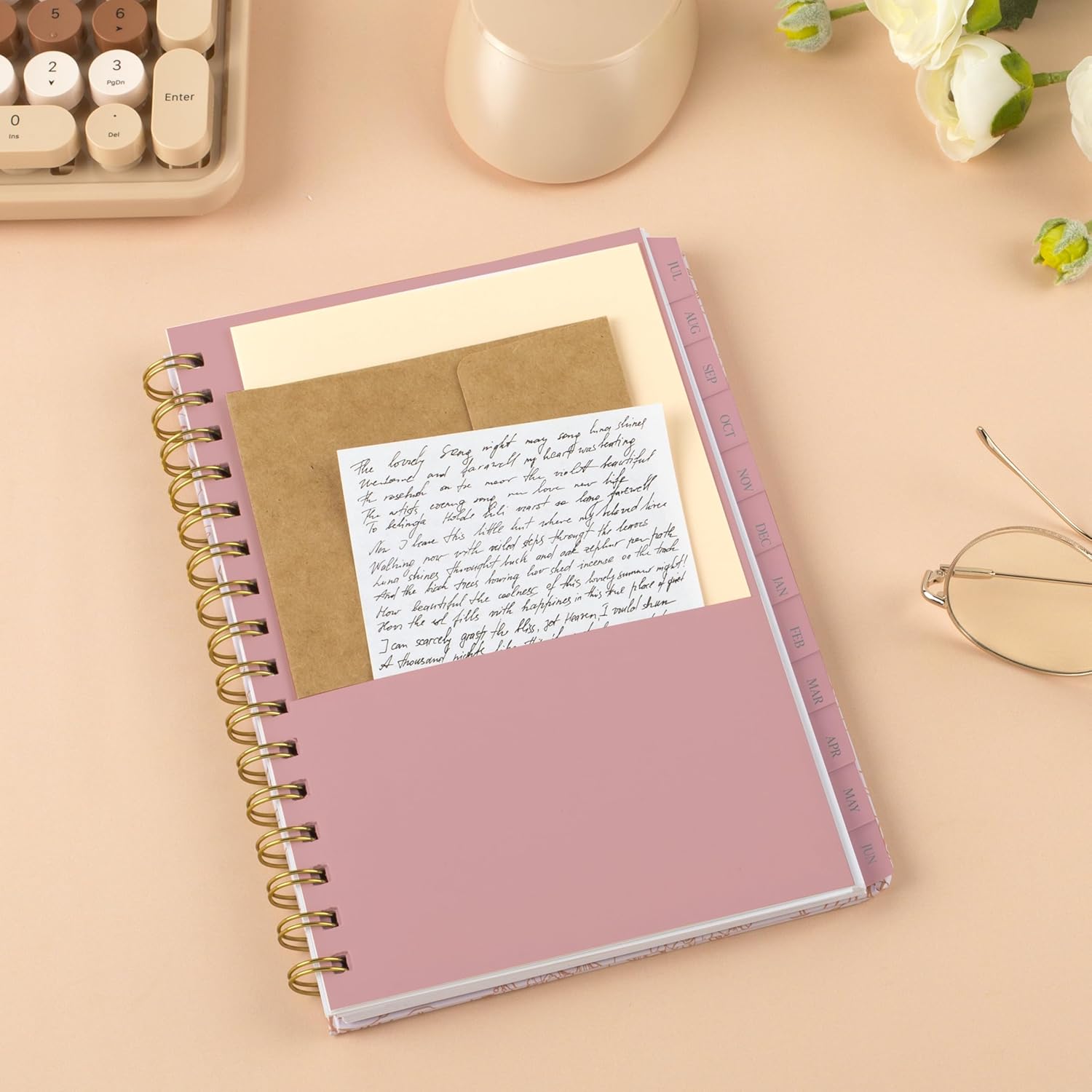 Detalle de Cambridge Planner 2026-2027 Weekly & Monthly Academic Planner — Sketched Floral, 12 Months (July 2026–June 2027), 5.5 x 8.5, Pen + Pillar
