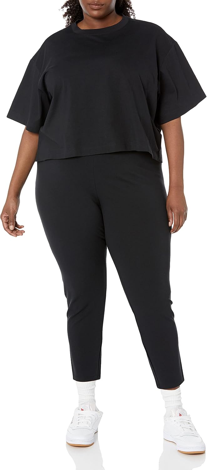 Thumbnail 6 de Amazon Essentials Women's Organic Cotton Drop-Shoulder Relaxed Boxy Short-Sleeved T-Shirt (Plus Size)