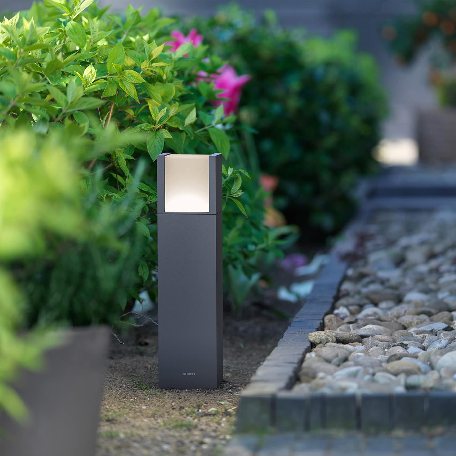 Thumbnail 2 de Philips LED Paletto Basso da Esterni IP44 3.8W: risparmio energetico e luce naturale per il giardino