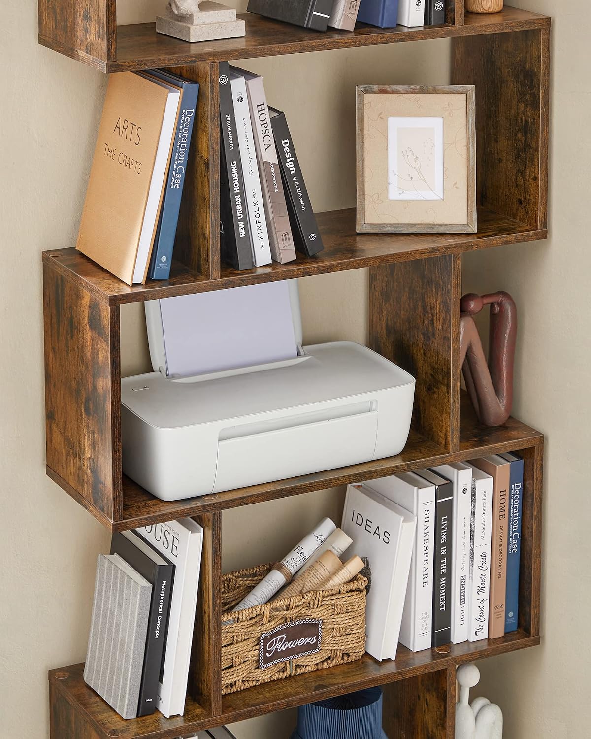 Detalle de VASAGLE 6-Tier bookcase 24 x 70 x 191.6 cm
