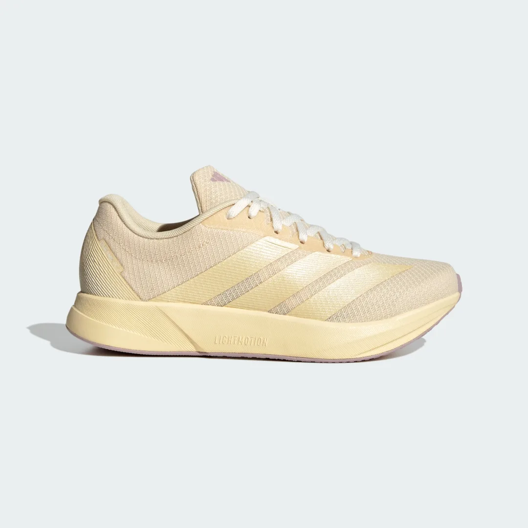 Detalle de Adidas DURAMO RC2: zapatilla de running en color amarillo para uso diario en asfalto
