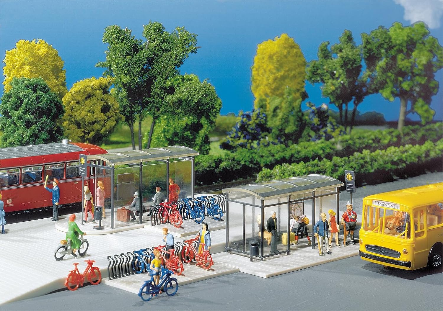 Detalle 1 de FALLER 180553 City 90-Compact – plastikowe przystanki do makiety H0