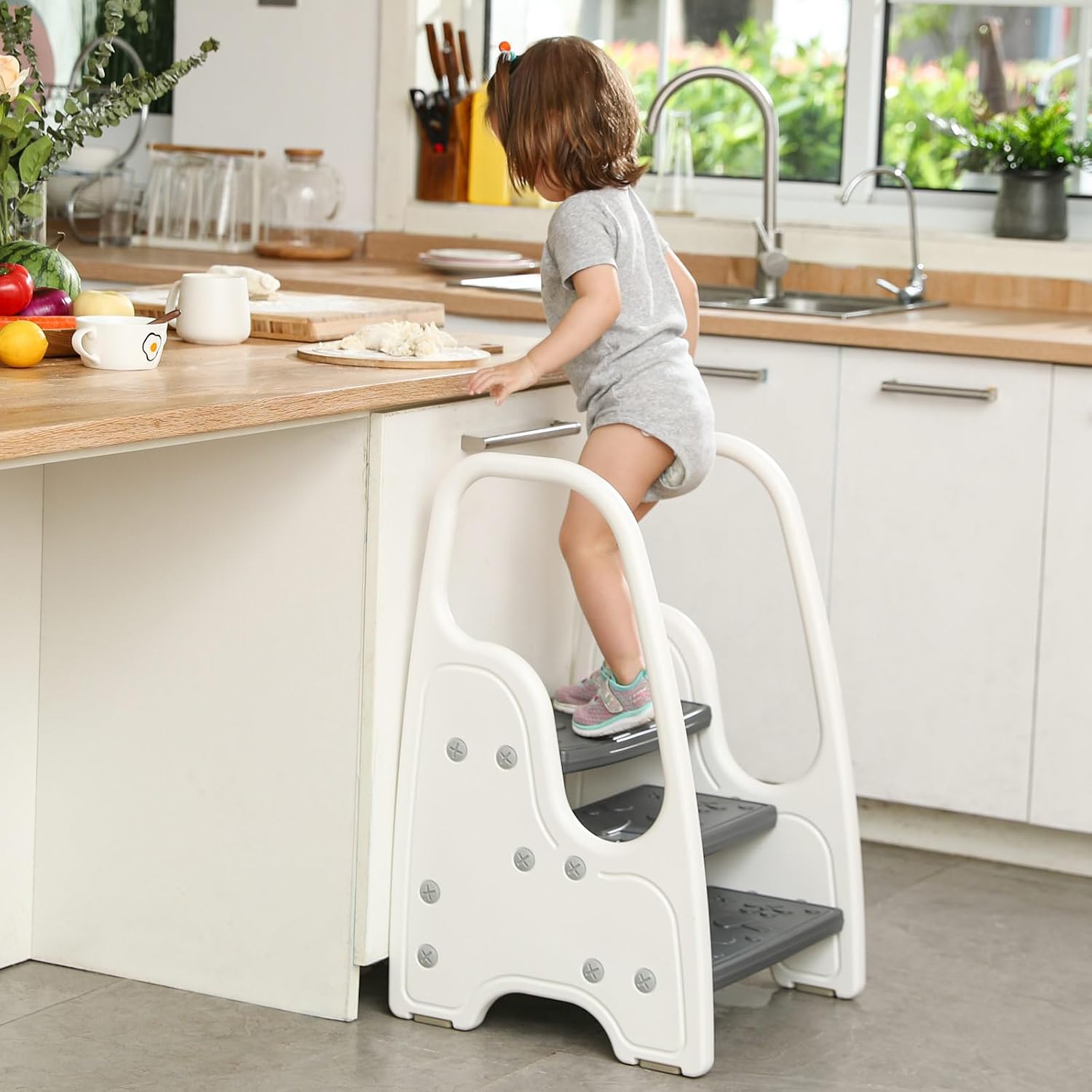Thumbnail 1 de Wiifo WF-3CFSJTD-GRAY 3-Step Toddler Stool, Grey with Safety Handles