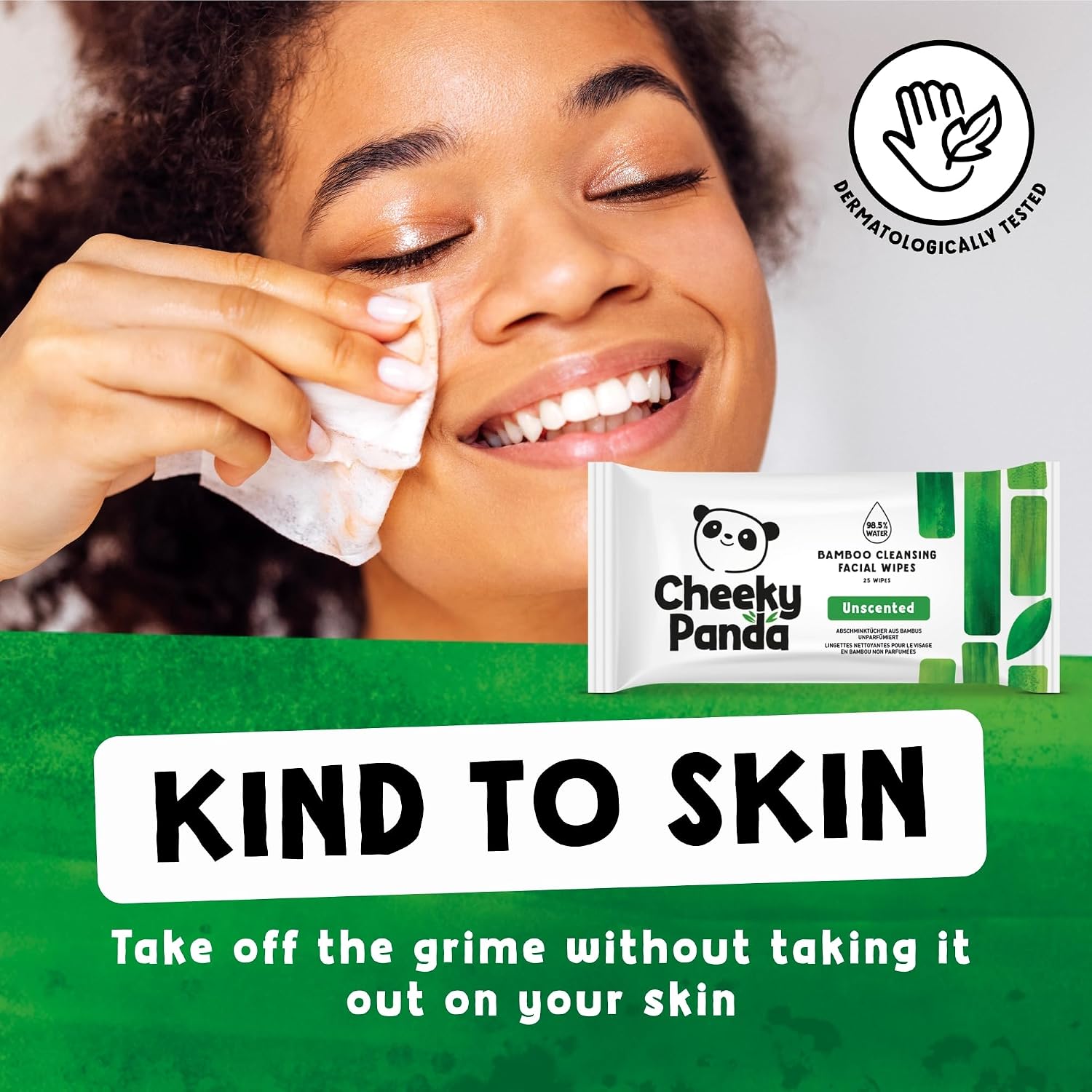 Detalle de The Cheeky Panda Bamboo Face Cleanser & Makeup Remover Wipes (Unscented) – 6 Packs of 25