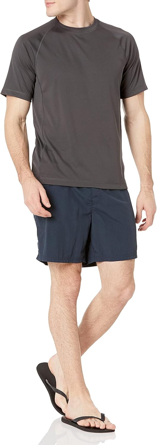 Thumbnail 3 de Amazon Essentials Men’s Slim-Fit Quick-Dry UPF 50 Swim Tee