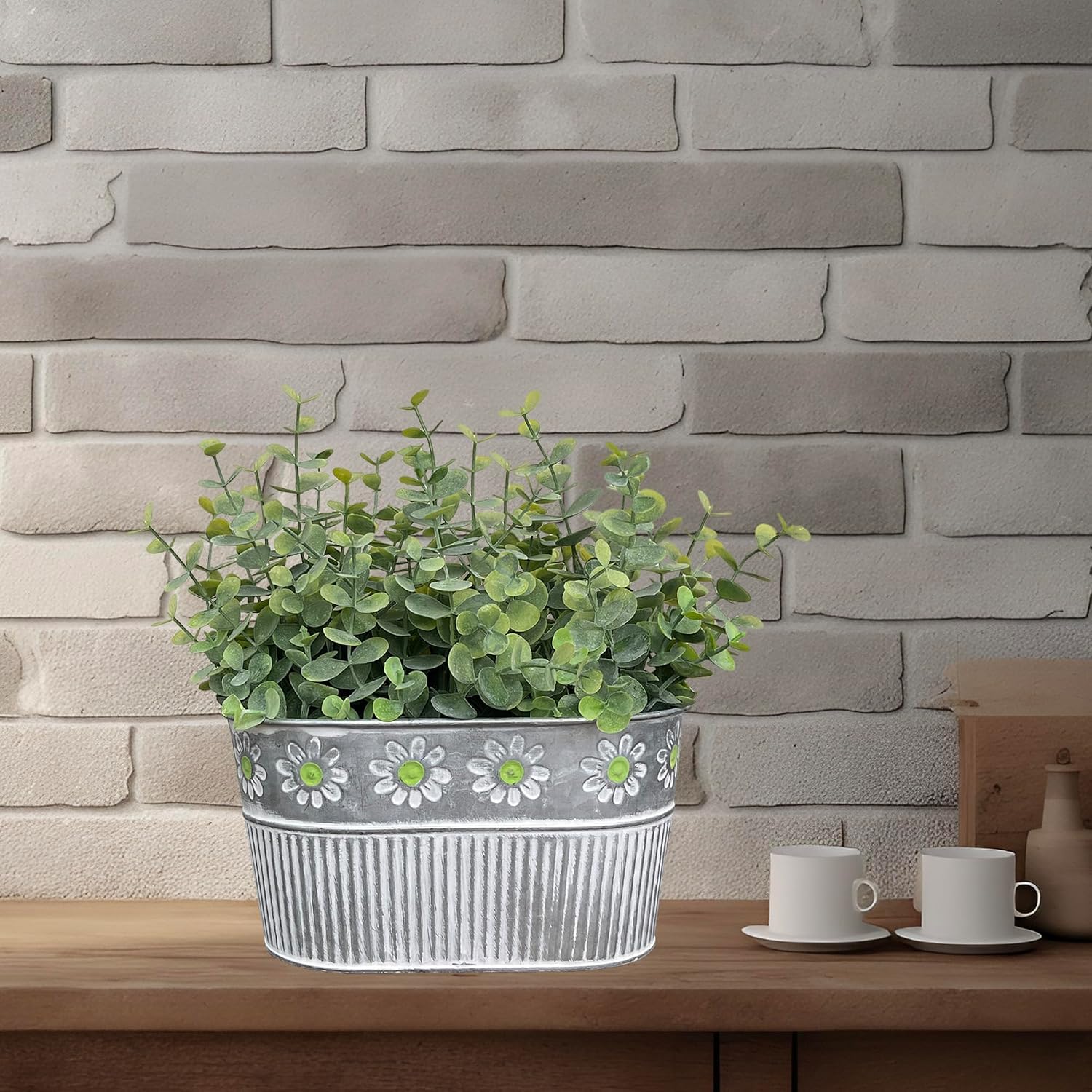 Detalle 2 de Artificial Eucalyptus Plant in Rectangular Metal Pot with Green Flower Decoration – Farmhouse Desk Centrepiece