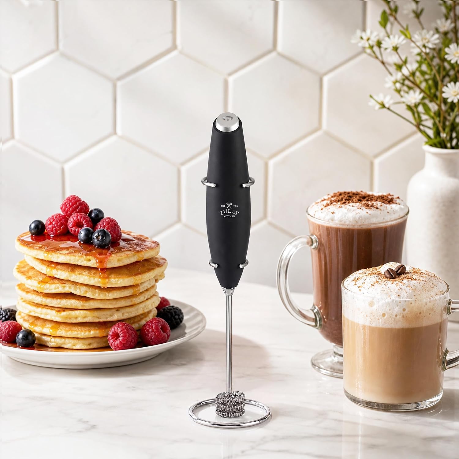 Detalle de Zulay Kitchen Tornado Milk Frother, 4 AA