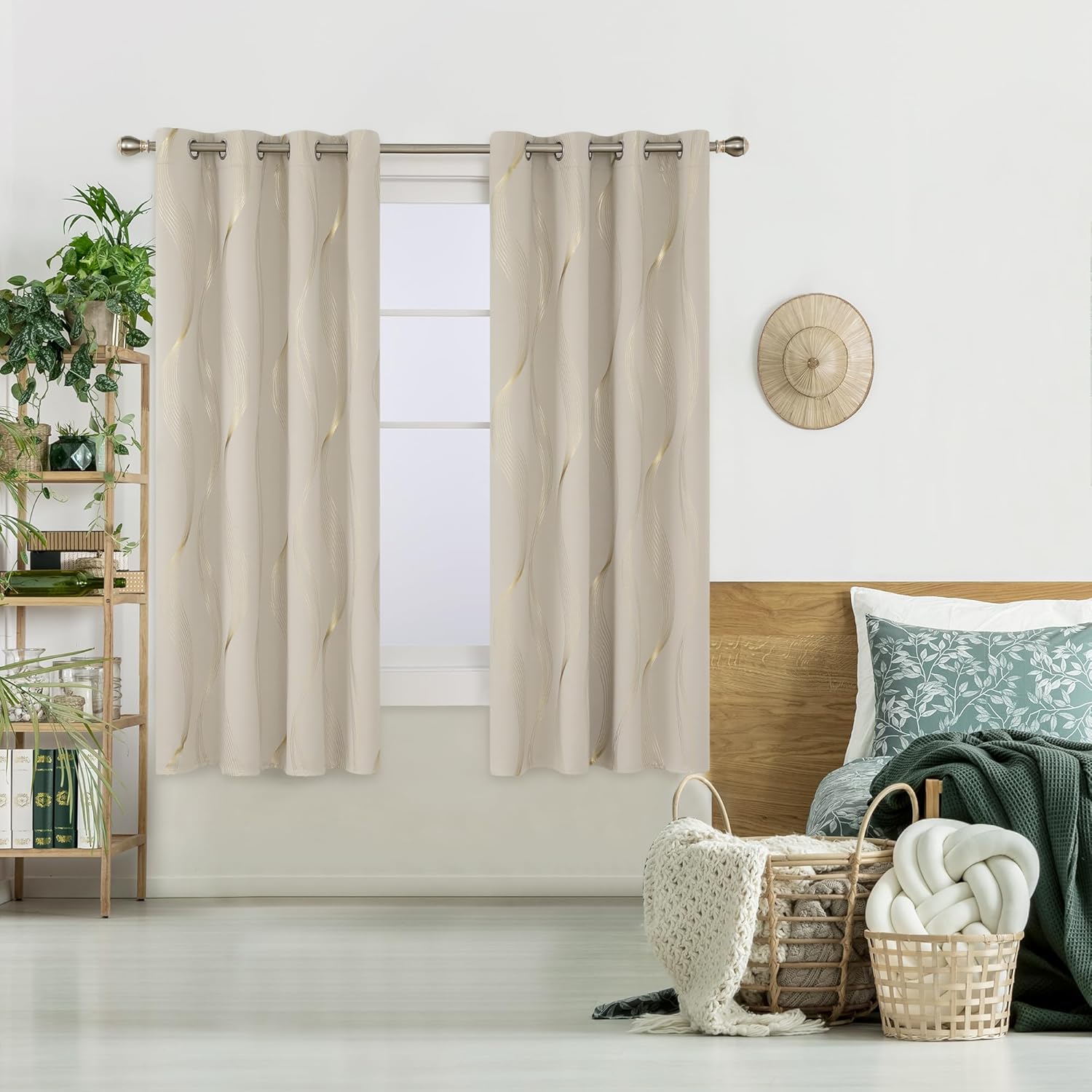 Detalle 2 de Deconovo 46x72 inch blackout curtains thermal insulating curtains 🪟