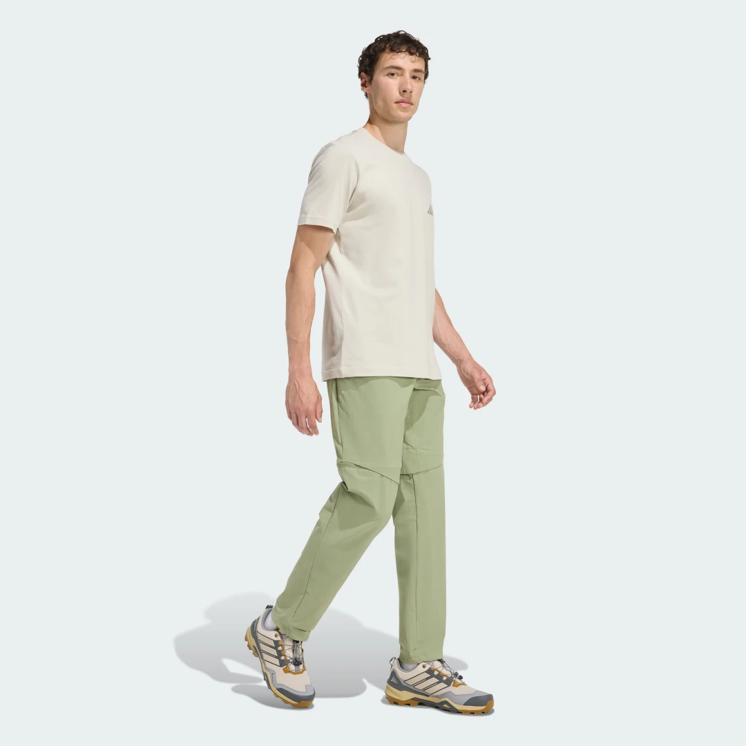 Detalle de Pantalón Terrex Multi Zip-Off de Adidas: versatilidad para actividades al aire libre