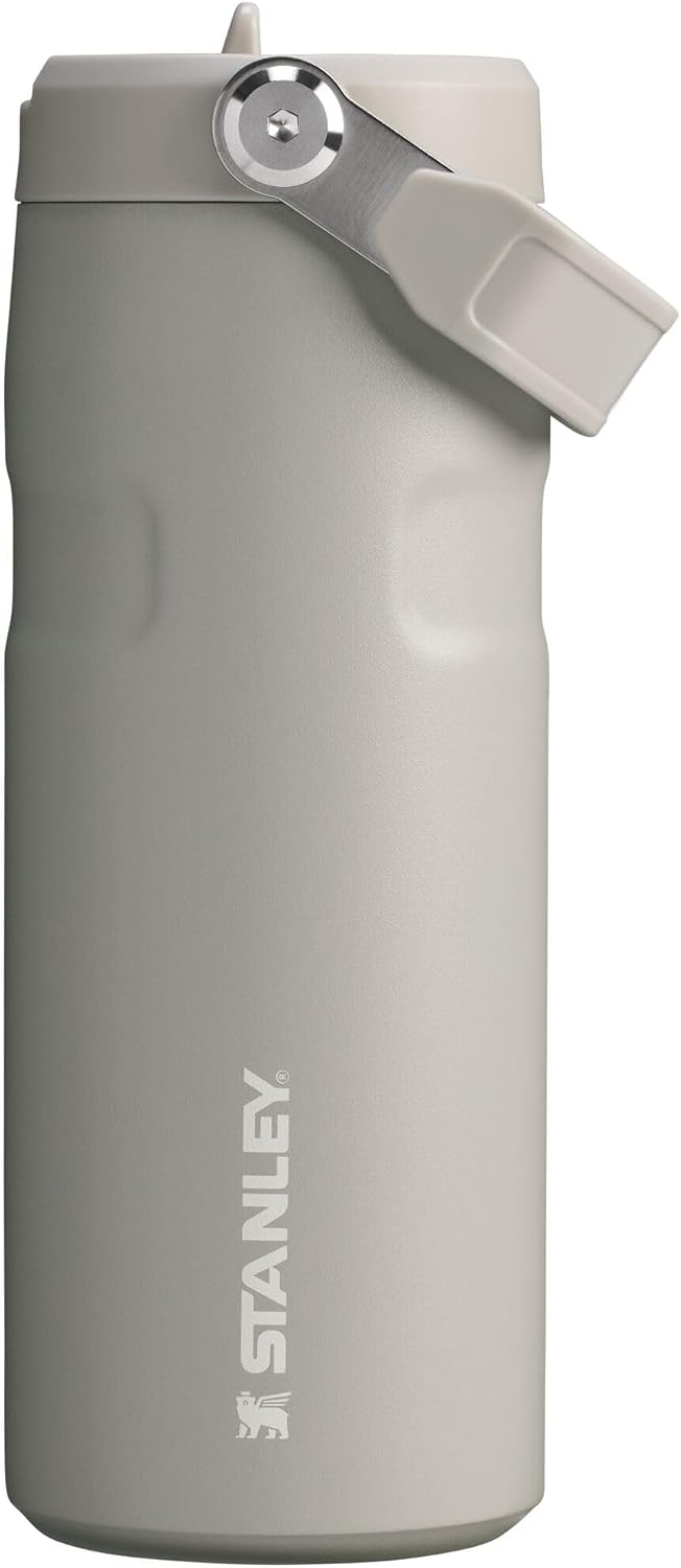 Detalle de STANLEY IceFlow Flip Straw 2.0 16 oz water bottle 🚰