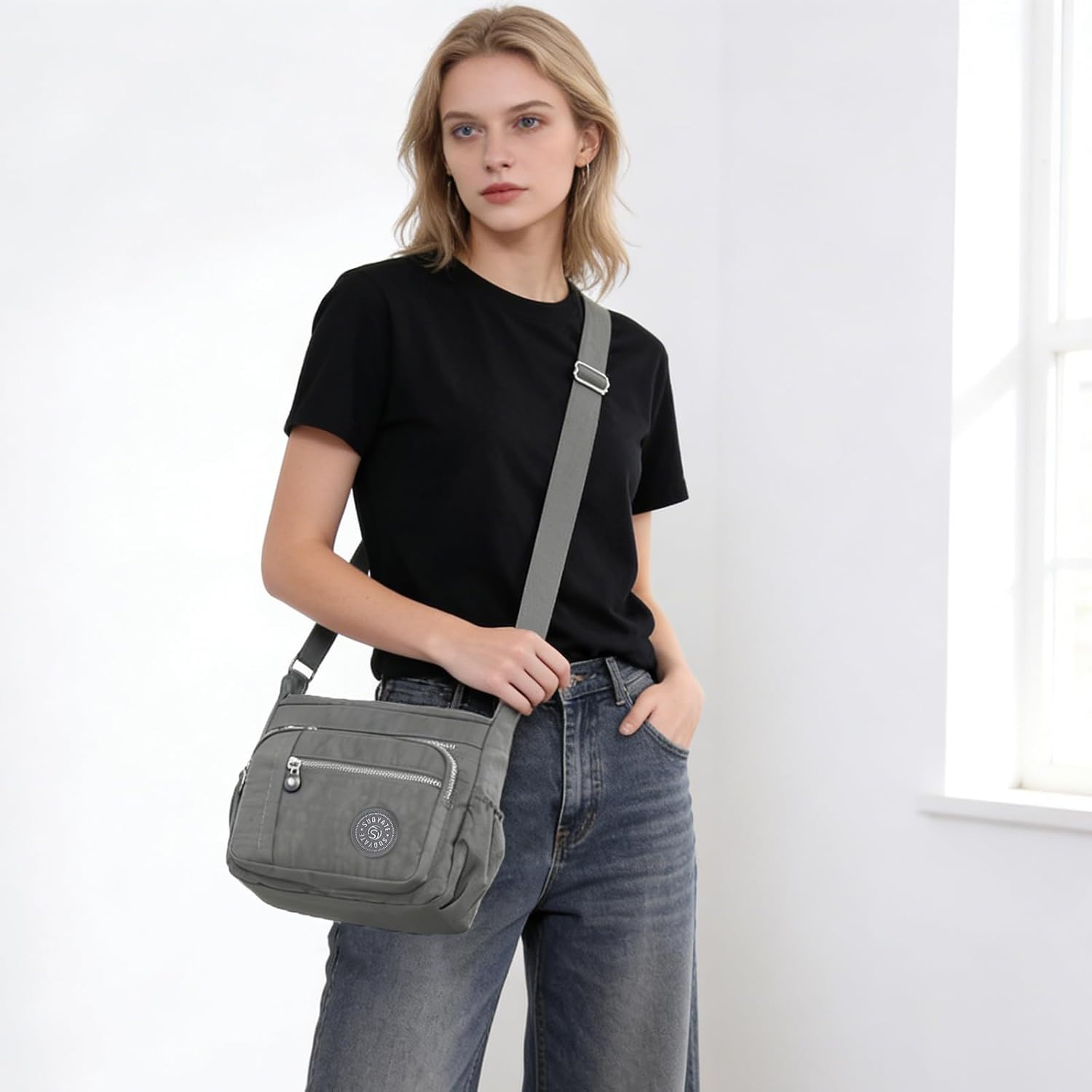 Detalle 2 de ModaZeal Women's Multi-Pocket Crossbody Bag 25cm