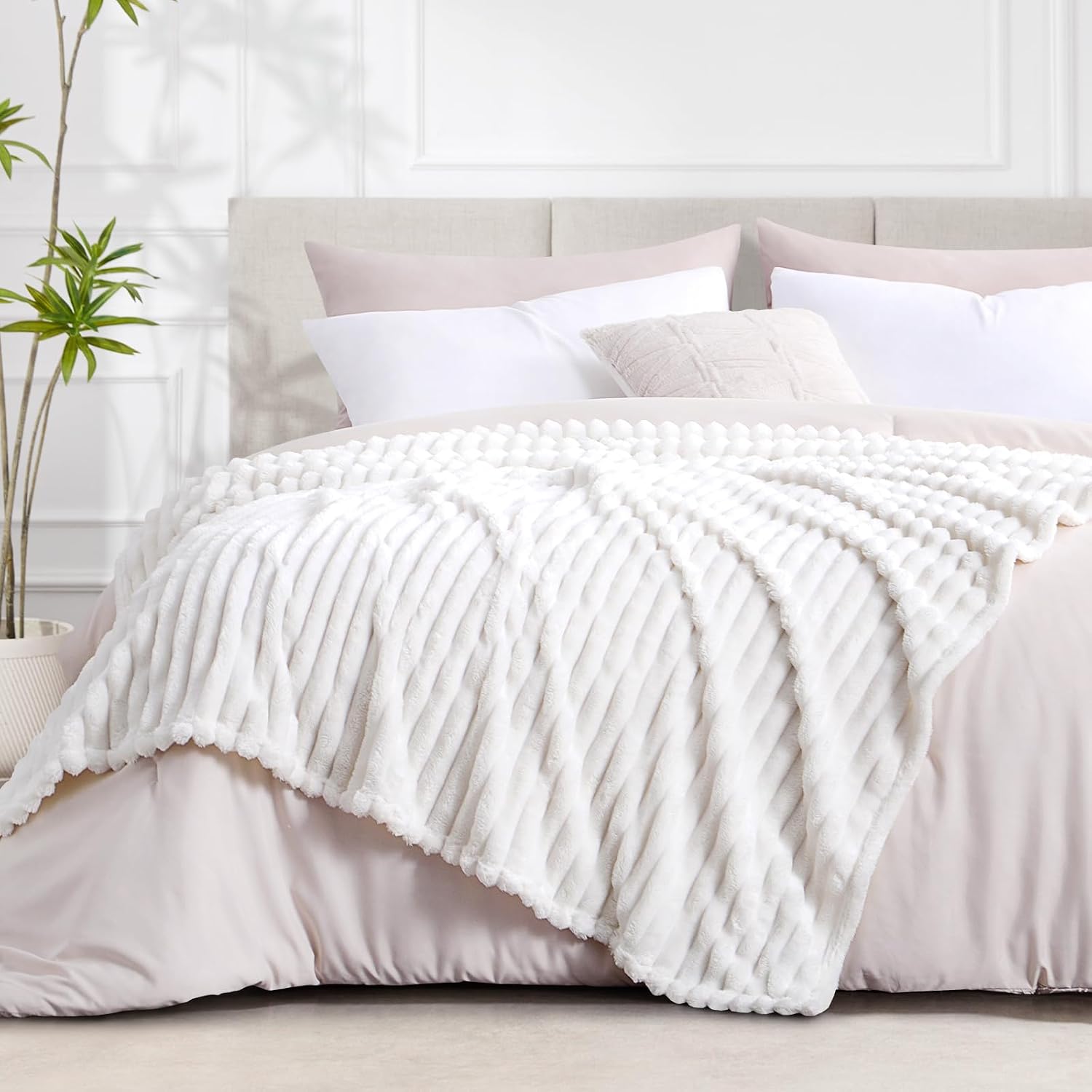 Detalle de RUIKASI Fleece Throw Blanket 230x270cm 🛋