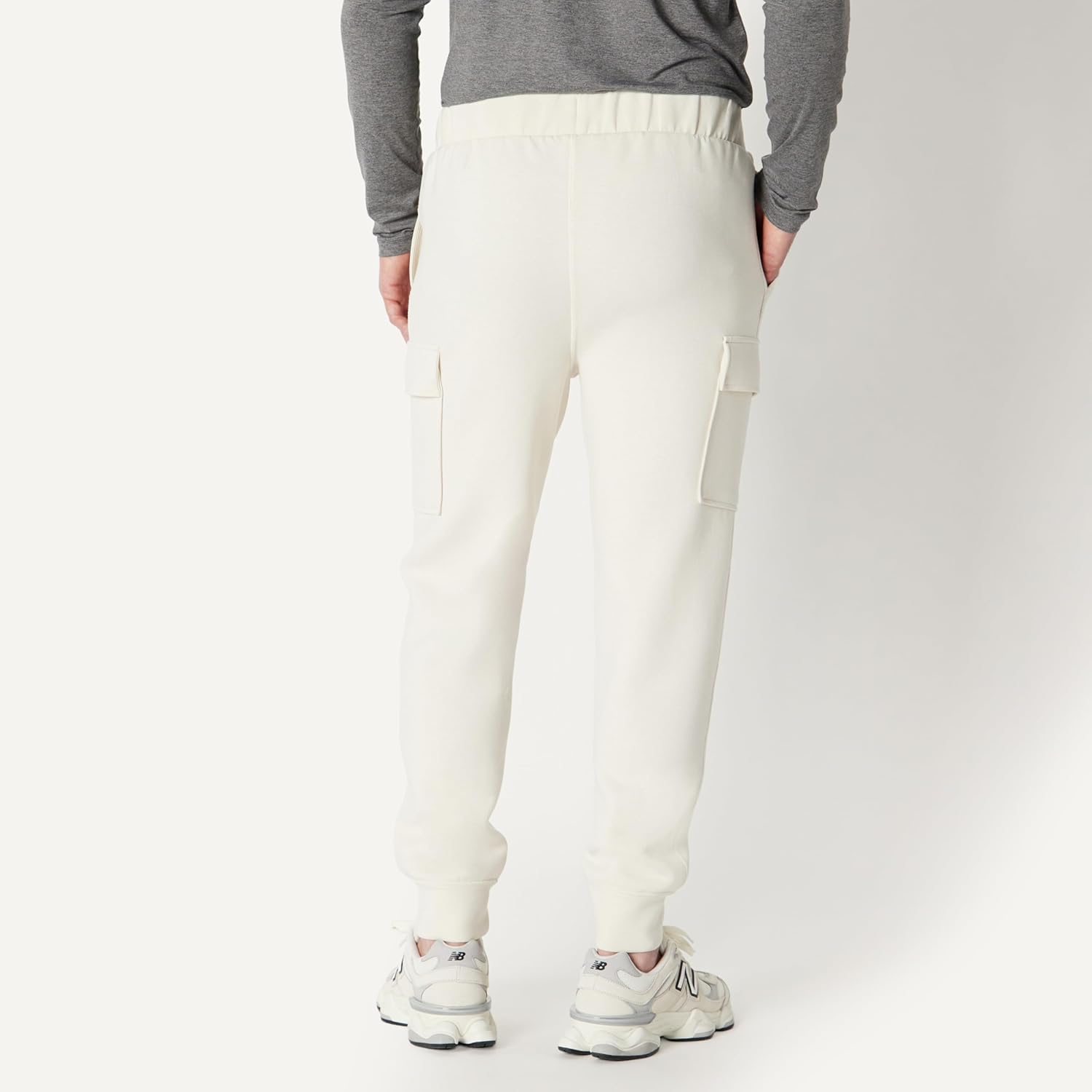 Thumbnail 3 de Amazon Essentials Herren Relaxed-Fit Cargo-Jogginghose mit atmungsaktivem Spacer-Gewebe