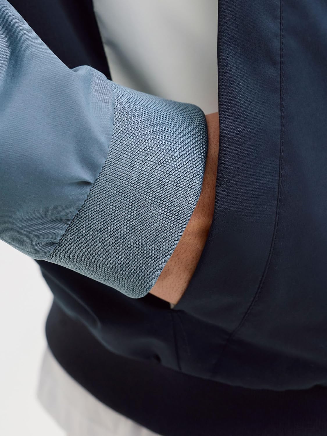 Detalle de JACK & JONES Jjerush Bomber Noos À Capuche – Veste courte Homme